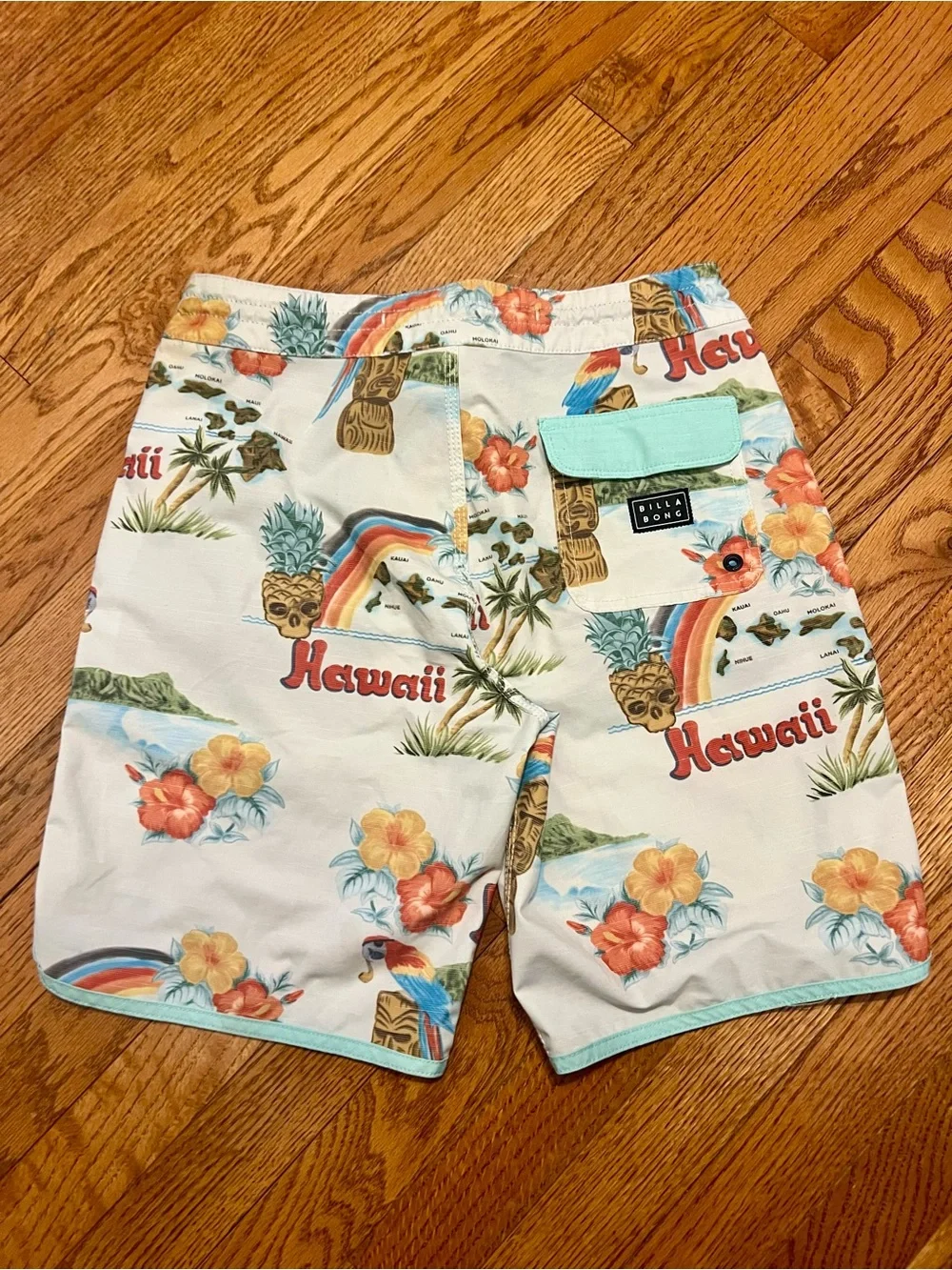 Billabong Recycler 73 Lo Tide Hawaii Tiki Print Board Shorts Size 28 - Picture 4 of 9